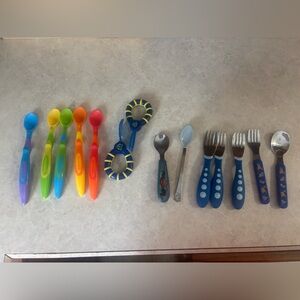 Munchkin Vibrant Kids Utensil Set